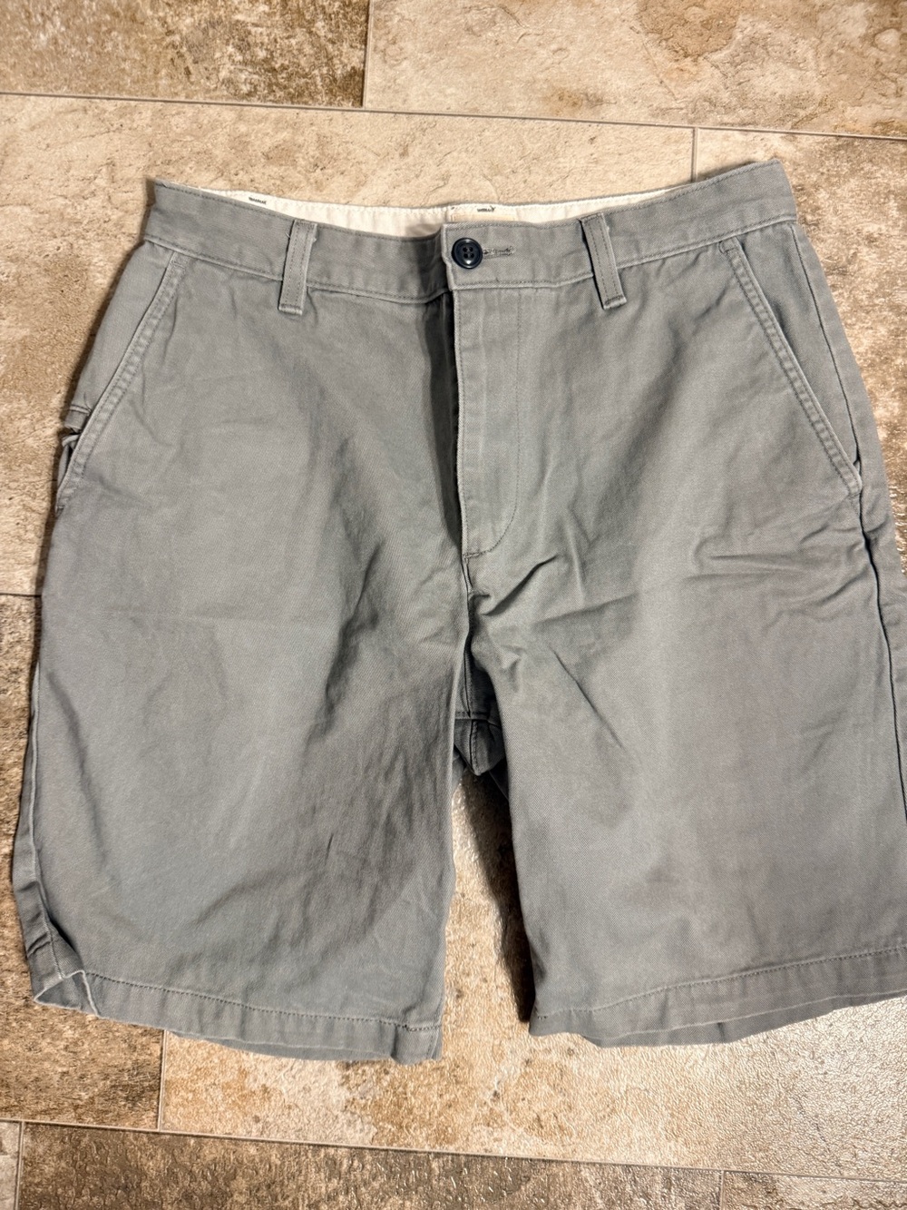 Dockers Men's Flat Front Shorts in Light Gray
